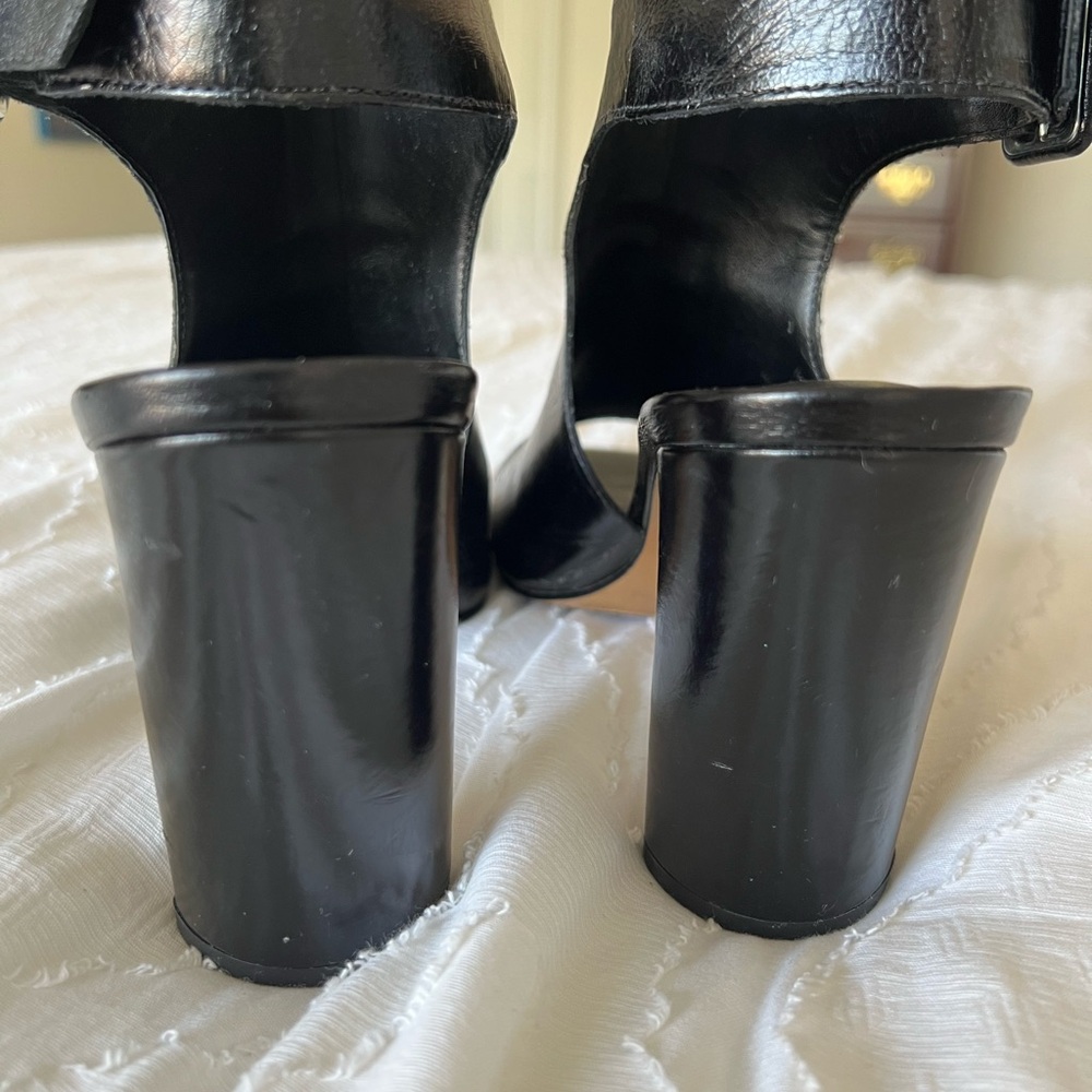 Vince Camuto Black Patent Leather Heels - Picture 14 of 14